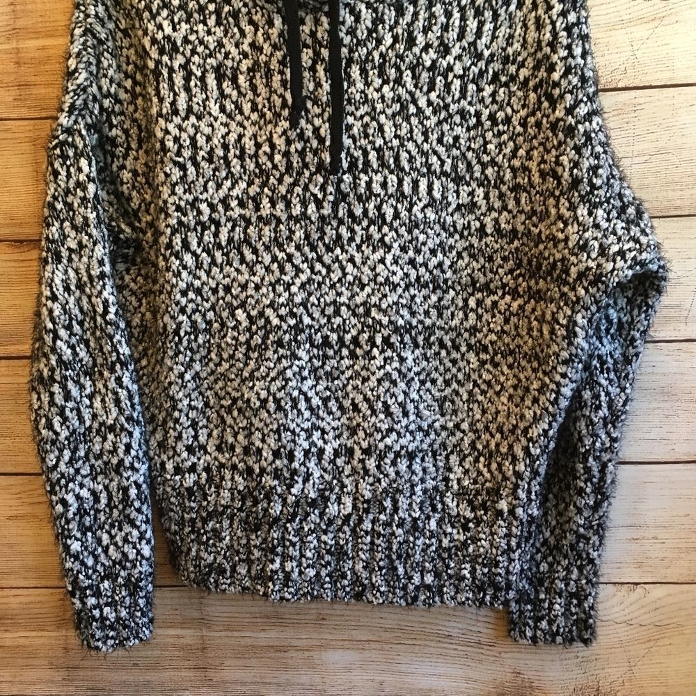 YES LOLA BLACK AND WHITE HOODED SWEATER - Picture 3 of 6